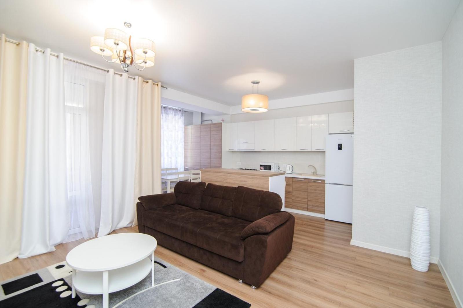 Extra Grand Lev Tolstoi Two Bedrooms Kišiněv Exteriér fotografie