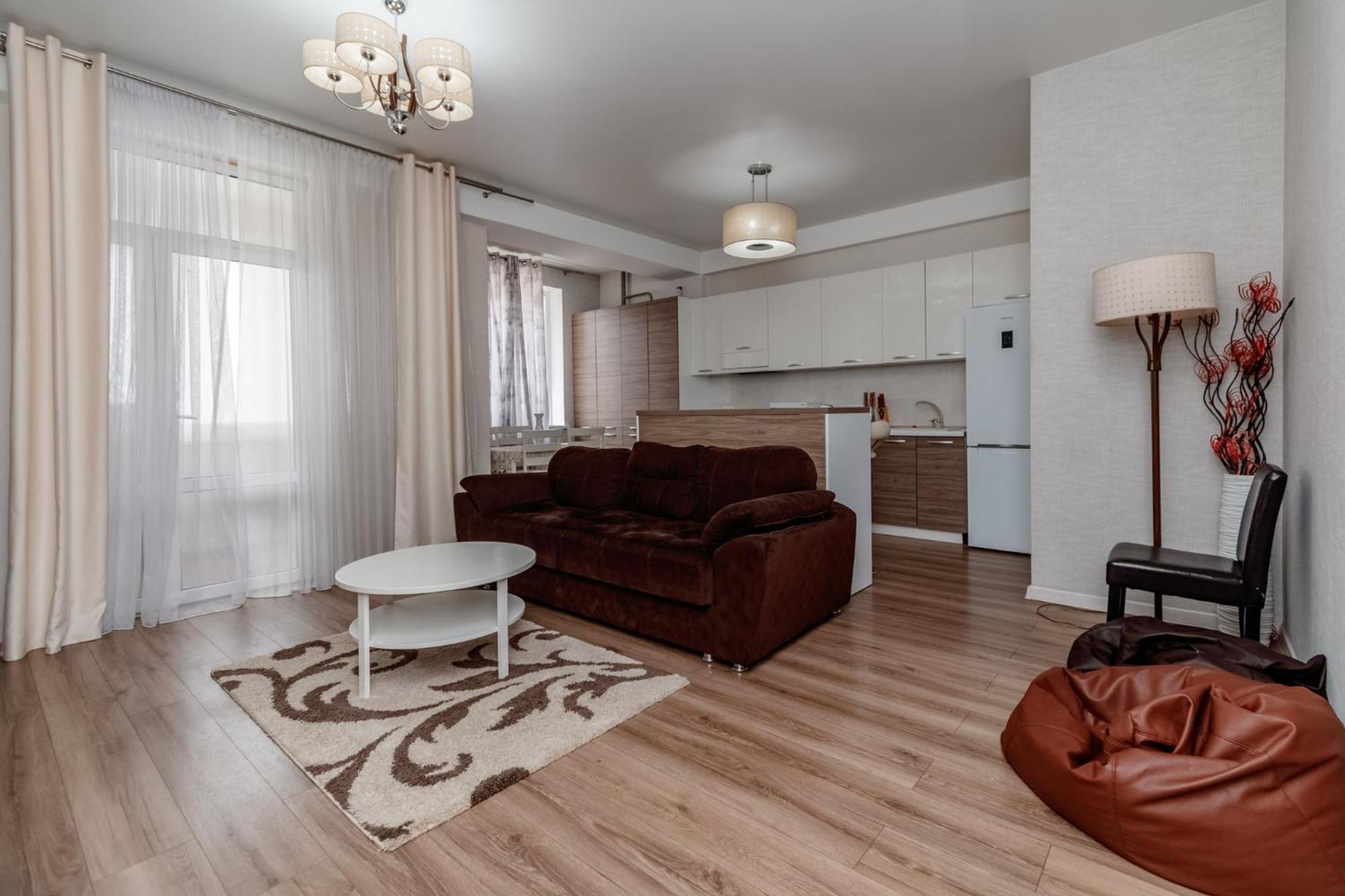 Extra Grand Lev Tolstoi Two Bedrooms Kišiněv Exteriér fotografie